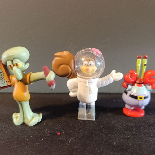 SpongeBob SquarePants figure set like new, McDonald's and Kinder 2005