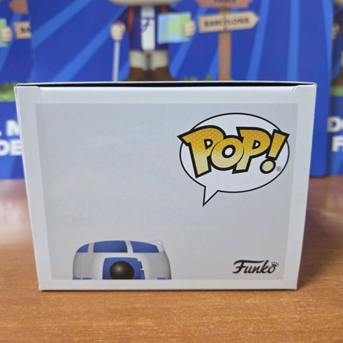 Funko Pop Star Wars R2-D2 new figure