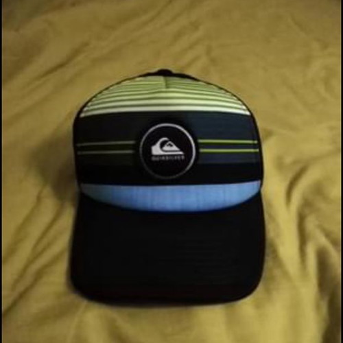 Quick Silver hat like new
