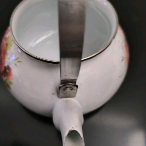 Iron teapot like new