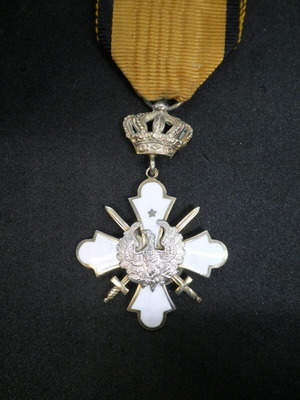Golden Knight with Swords Order of Phoenix used