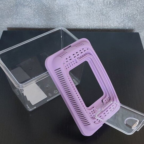 Plastic aquarium new with lid and carrying handle