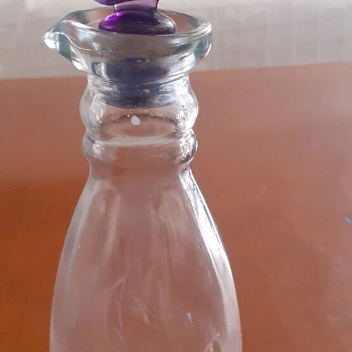 Container for oil or vinegar transparent like new with stopper