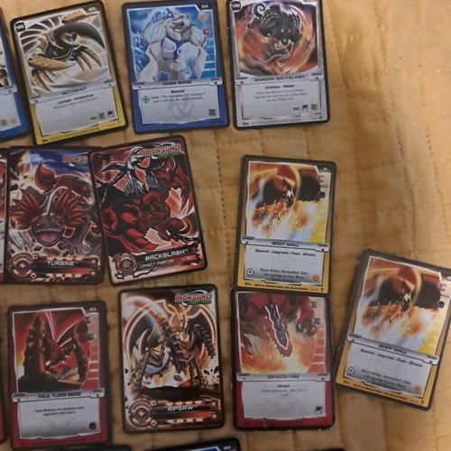 Κάρτες Monsuno μεταχειρισμένες