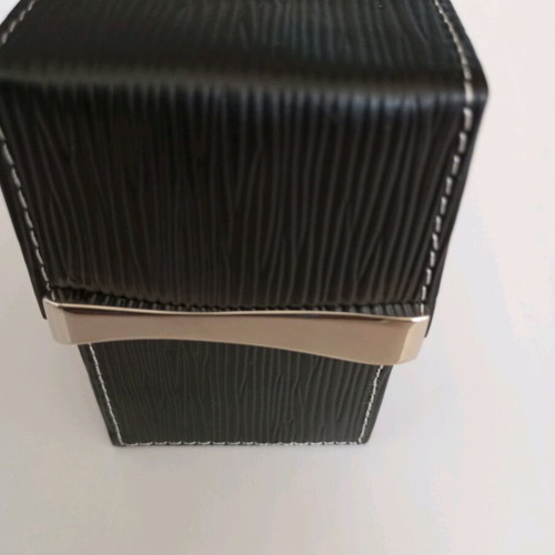 Black cigarette case new with automatic magnetic metal lid