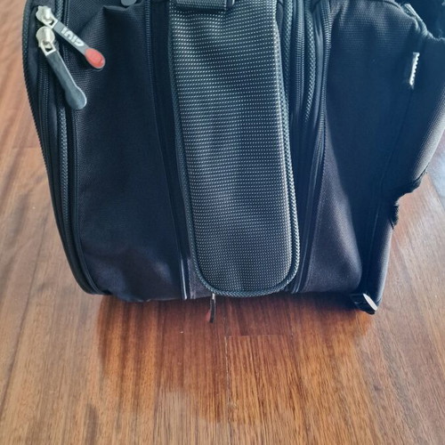 GIVI Magnetic Tank Bag like new, detachable with strong magnets