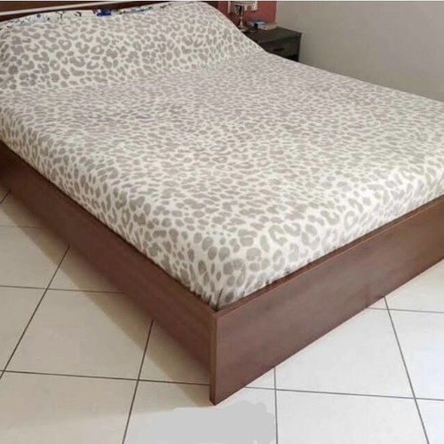 Κρεβάτι διπλό σαν καινούργιο 2,08μ x 1,70μ x 0,90μ