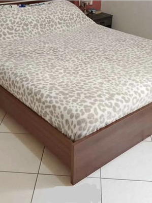 Κρεβάτι διπλό σαν καινούργιο 2,08μ x 1,70μ x 0,90μ
