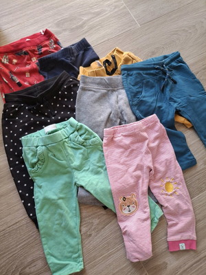 Pants and leggings 12 months like new, pack of 8 pieces