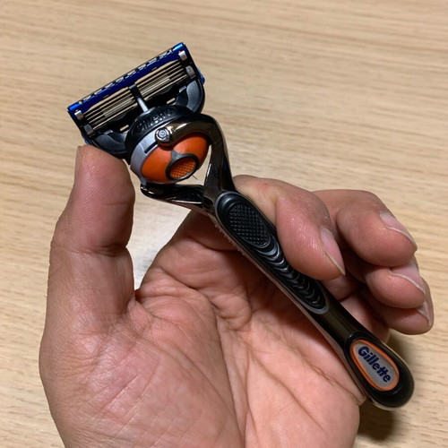 Gillette Fusion ProGlide razor with FlexBall technology and metal handle new