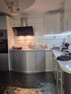 Kitchen like new with gift
