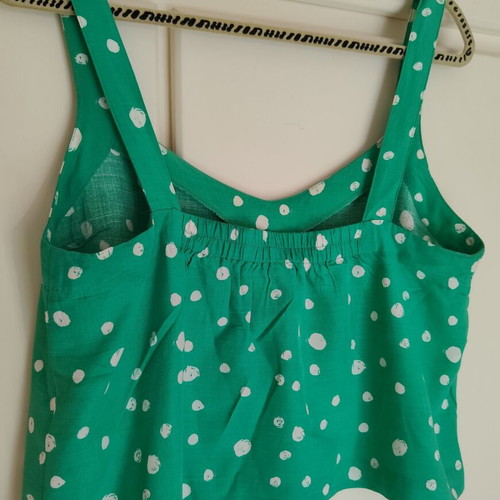 Grace & Mila green polka dot crop top large like new