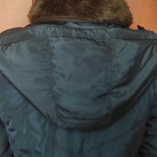 Women's quilted jacket H&M navy blue like new with fur
