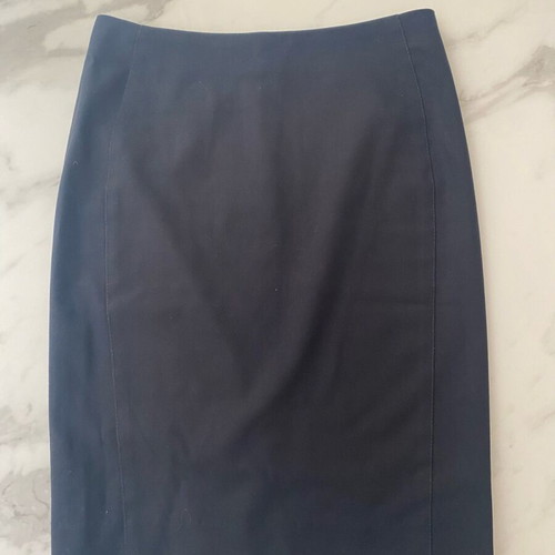 Zara black pencil skirt size XS like new