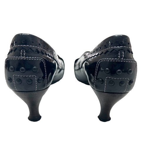 Tod's black patent leather mid heels used
