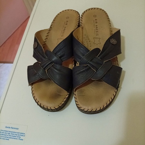 Air Anesis by Voi & Noi platform sandals like new, size 41, blue