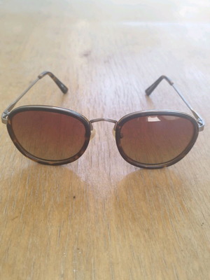 Lük glasses with brown tortoiseshell pattern like new