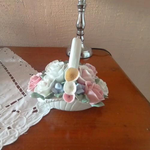 Vintage porcelain decorative basket like new