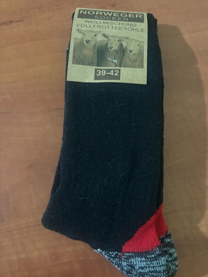 Socks new with wool content, size 39/42