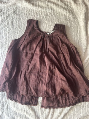 Zara Dusty Plum Flowy Top with Asymmetric Hem and Button Back, Size XS, Like New