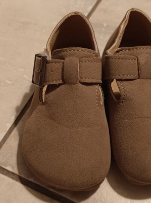 Children's shoes size 21