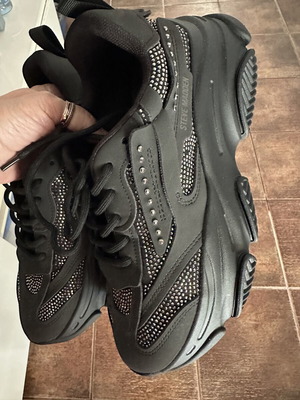 Steve Madden αθλητικά καινούργια γυναικεία με στρας νούμερο 40 μαύρα
