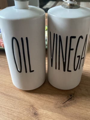 Clay oil and vinegar container set used