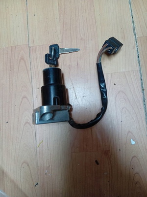 YAMAHA XT 600E Central Switch like new