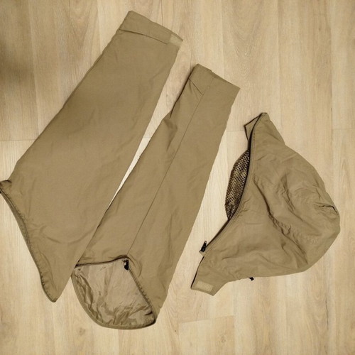 Lightweight men's jacket with detachable sleeves and hood size L like new, beige