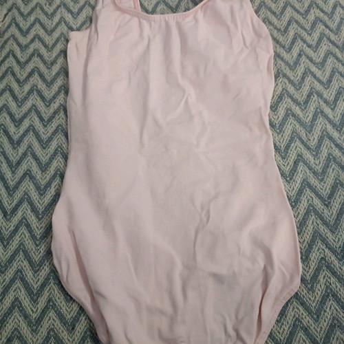 Children's ballet leotard pink like new, size 3 for ages 8-10