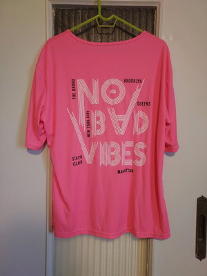 Shein pink athletic T-shirt like new, size XXXL