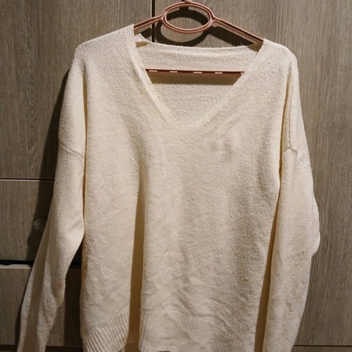 Women's sweater one size beige like new