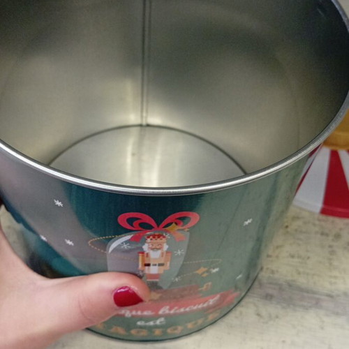 Christmas Biscuit Tin new 15 centimeters