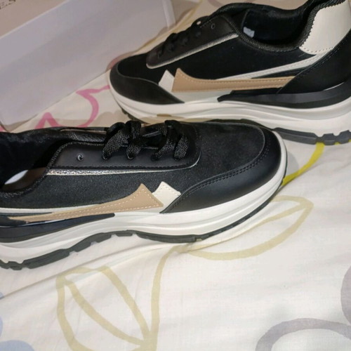 Sneakers black with white and beige details new