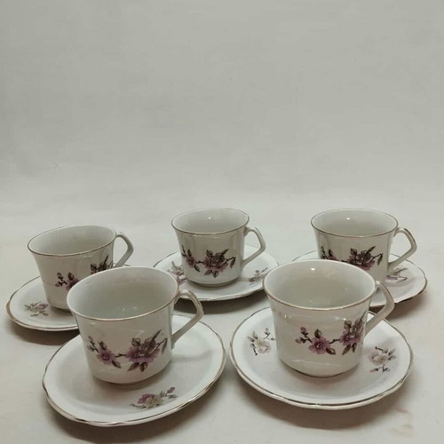 Candia porcelain set of 10 cups and saucers used