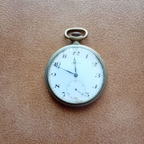 Zenith pocket watch used, stopped