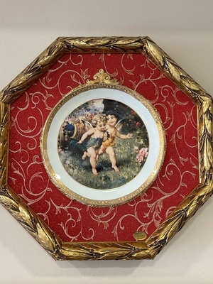 Italian decorative frame new with porcelain plate and gold frame