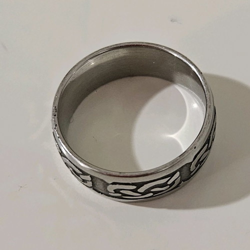Ring for men used with Celtic knot design steel gold plated