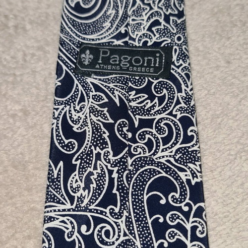 Vintage Pagoni tie like new, silk, blue