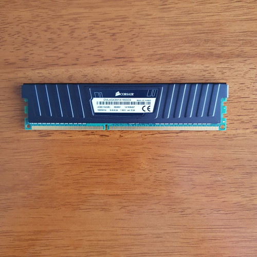 Corsair Vengeance LP 4GB DDR3 1600MHz RAM used