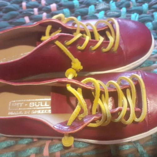 Pitbull leather sneakers like new, size 40, red