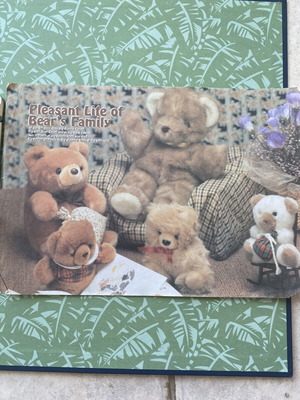 Correspondence pack like new