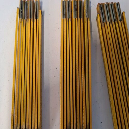 Wooden measuring sticks like new, pack of 22 pieces 1-2 meters