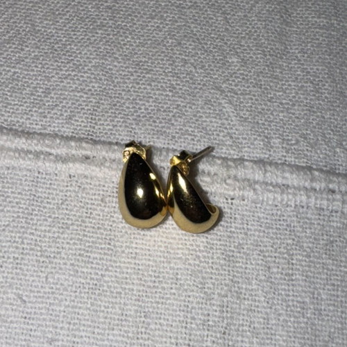 Silver gold-plated teardrop earrings new with glossy finish