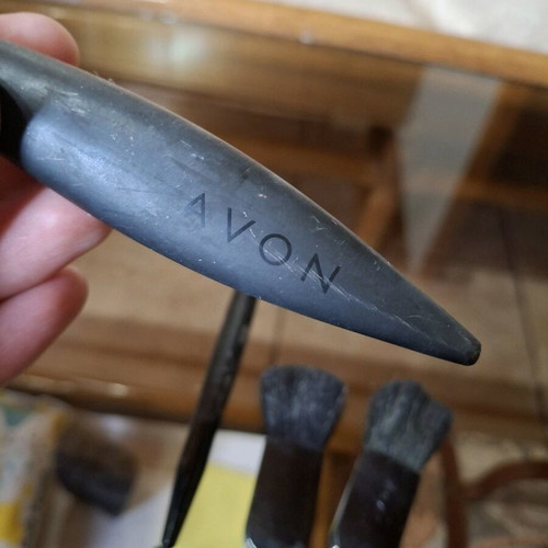 Avon makeup brushes used, set of 4 pieces