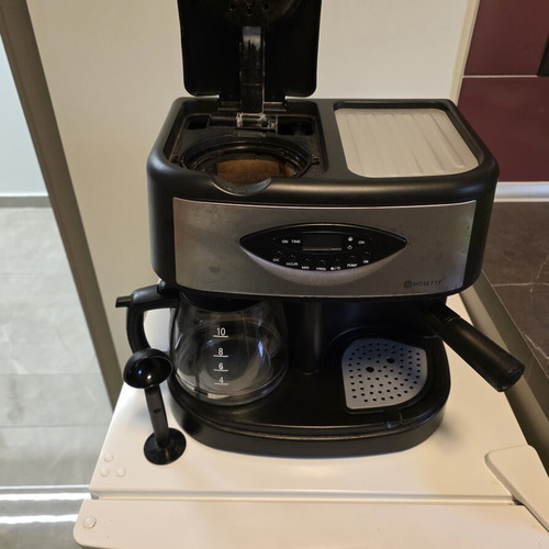 Coffee machine 2 in 1 for espresso and filter coffee