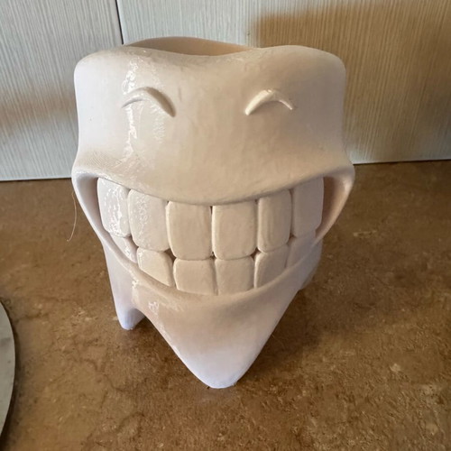 Toothbrush and Toothpaste Holder New, Tooth-Shaped Bathroom Decor