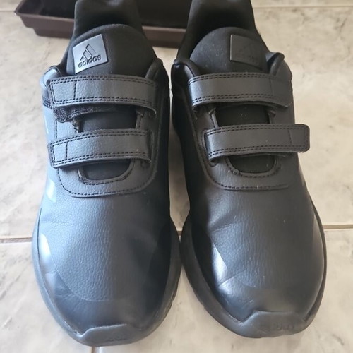 Adidas athletic shoes like new, size 40, black with scratch fasteners