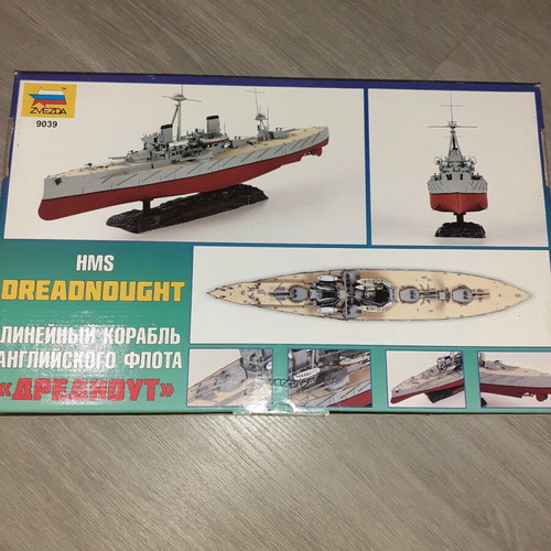 Dreadnought warship model Zvenza scale 1:72 new