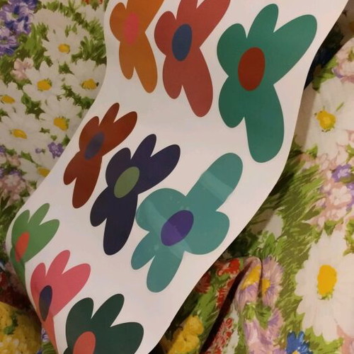 Roll of flower wall stickers, sheet with 15 pieces